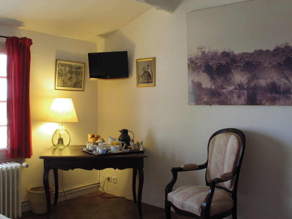 Cacharel Hotell Saintes-Maries-de-la-Mer Exteriör bild